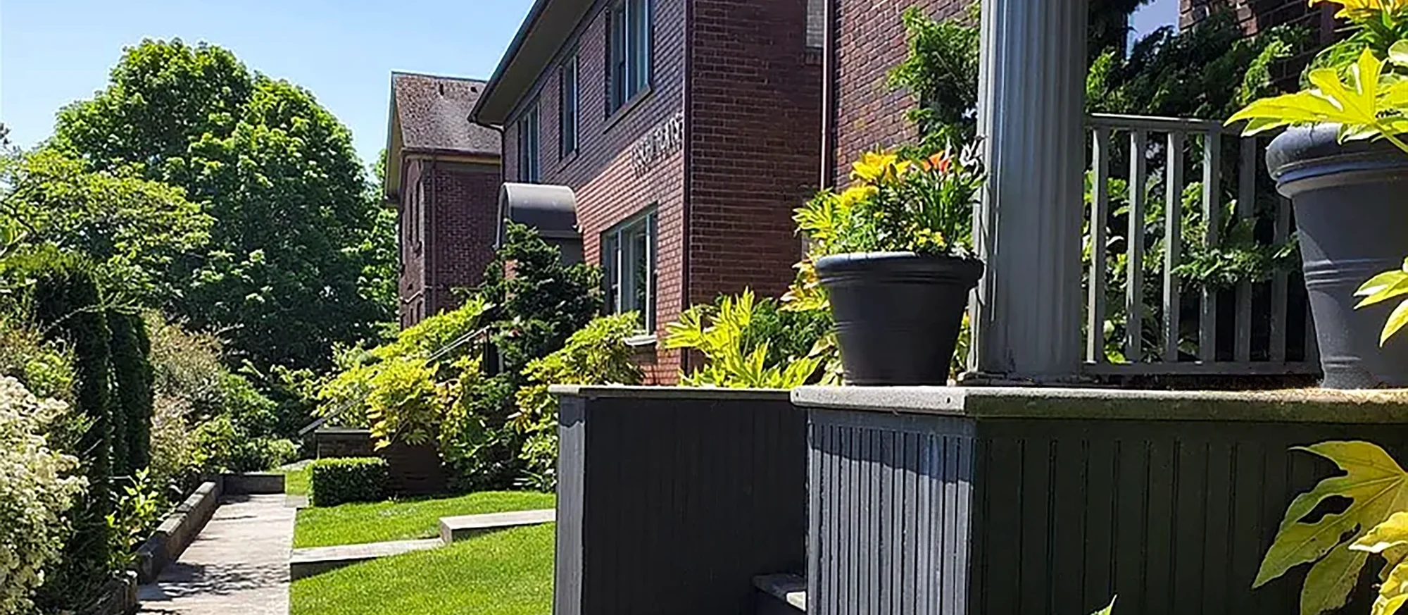 leschi flats exterior aspect ratio 2000 873